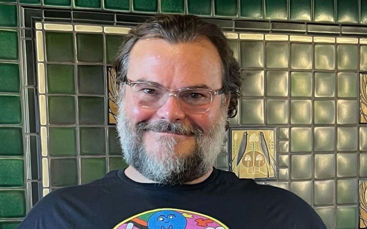 Hän esiintyy elokuvassa vain muutaman sekunnin ajan: tunnistitteko tämän supertähden elokuvassa ”Demolition Man”?