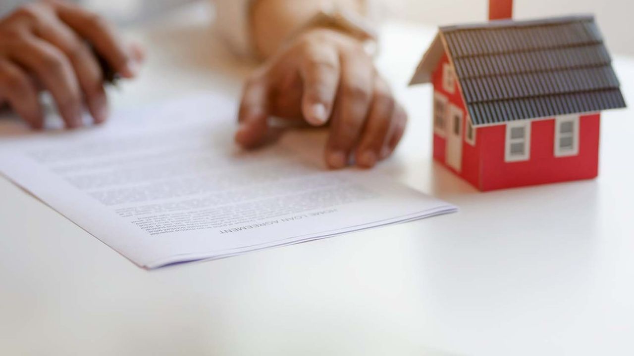 Aion jättää koko 2,5 miljoonan dollarin omaisuuteni pojalleni, mutta en halua, että hänen vaimonsa saa siitä mitään. Miten voin varmistaa tämän?