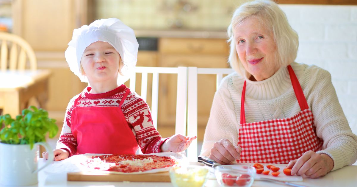 Isoäiti kertoo, kuinka hän noudattaa perinteitä ja ilahduttaa perhettään leivonnalla.