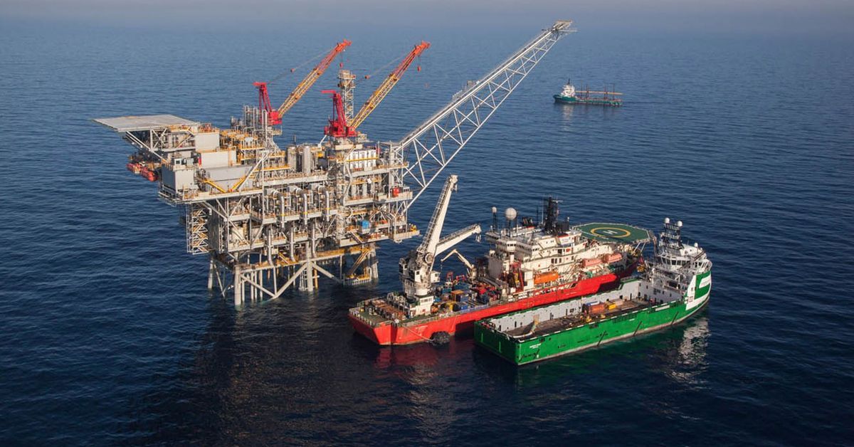 29-vuotias nainen ansaitsee yli 110 000 euroa vuodessa ja työskentelee vain 250 päivää: ”Työ on fantastinen niille, jotka rakastavat matkustamista.”