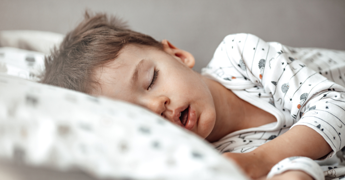 Kuinka monta tuntia unta ihminen tarvitsee ja missä iässä? Ota selvää, kuinka monta tuntia unta päivässä jokainen ihminen tarvitsee, lapsista aikuisiin.