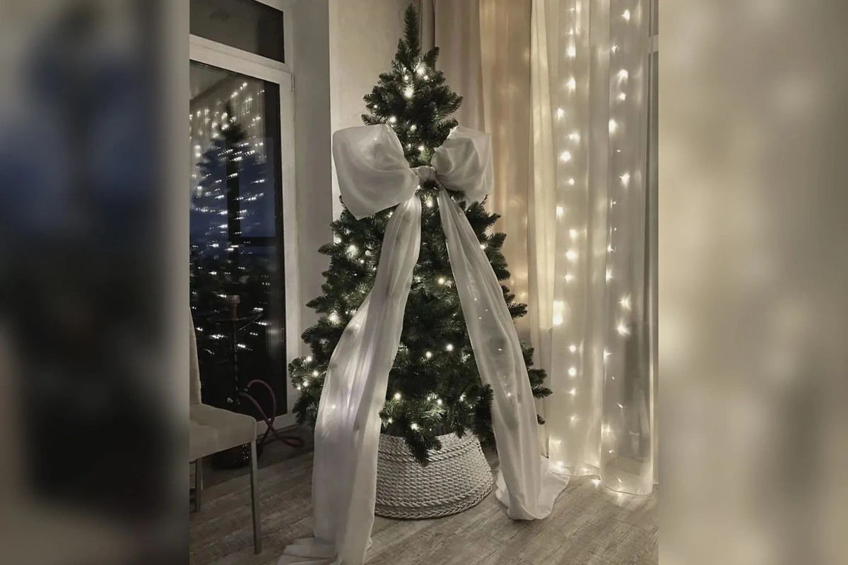 Hyvästi, perinteinen tähti: tyylikkäin trendi joulukuusen koristelussa vuonna 2025