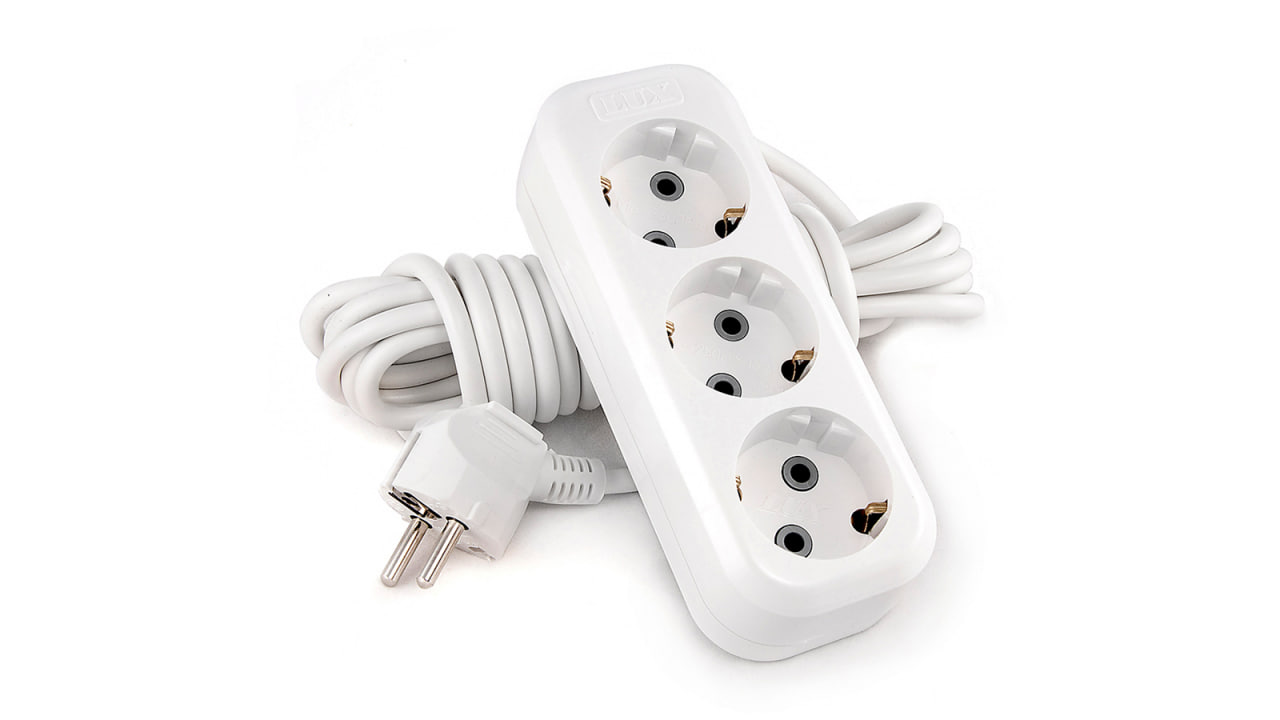 Älykkäät pistorasiat ovat myynnissä Lidlissä. Ne maksavat muutaman euron ja ovat erittäin käytännöllisiä.