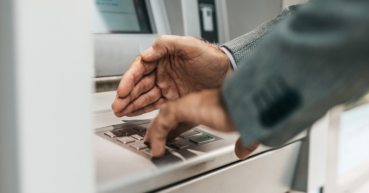 Pankkiautomaatit ovat menossa historiaan: mikä tulee niiden tilalle?