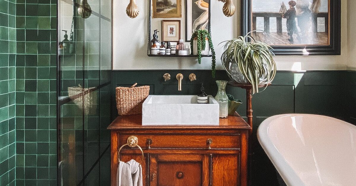 Ilman kemikaaleja ja deodorantteja: kuinka poistaa ummehtunut haju kylpyhuoneesta kotona olevilla aineilla