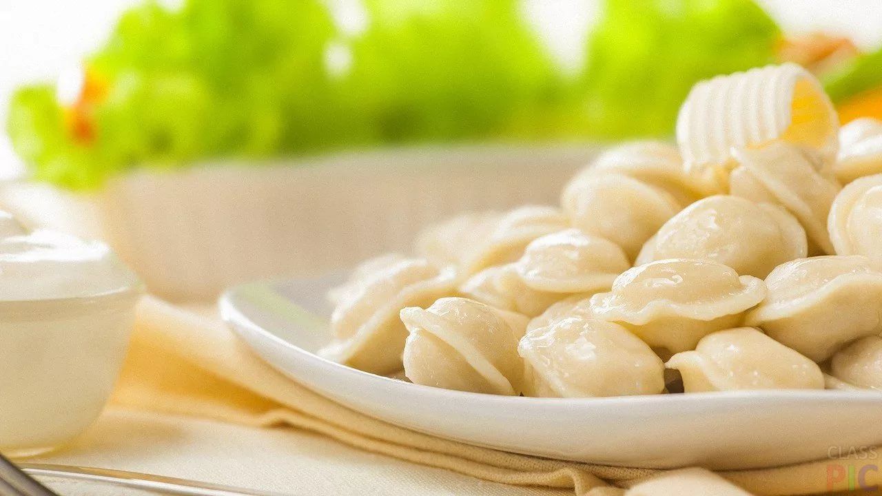 15 minuutissa valmistuvat pelmeni: maistakaa kerran ja haluatte syödä koko pannullisen.
