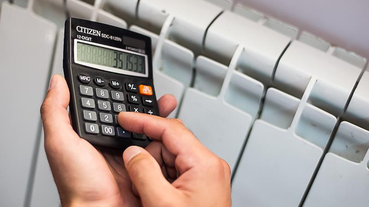 Aviopari säästää 90 prosenttia sähköenergiakustannuksistaan epätavallisen lämmitysjärjestelmän ansiosta.