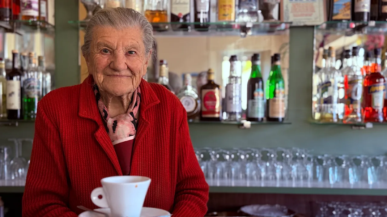 Maat, joissa on eniten 100-vuotiaita ihmisiä