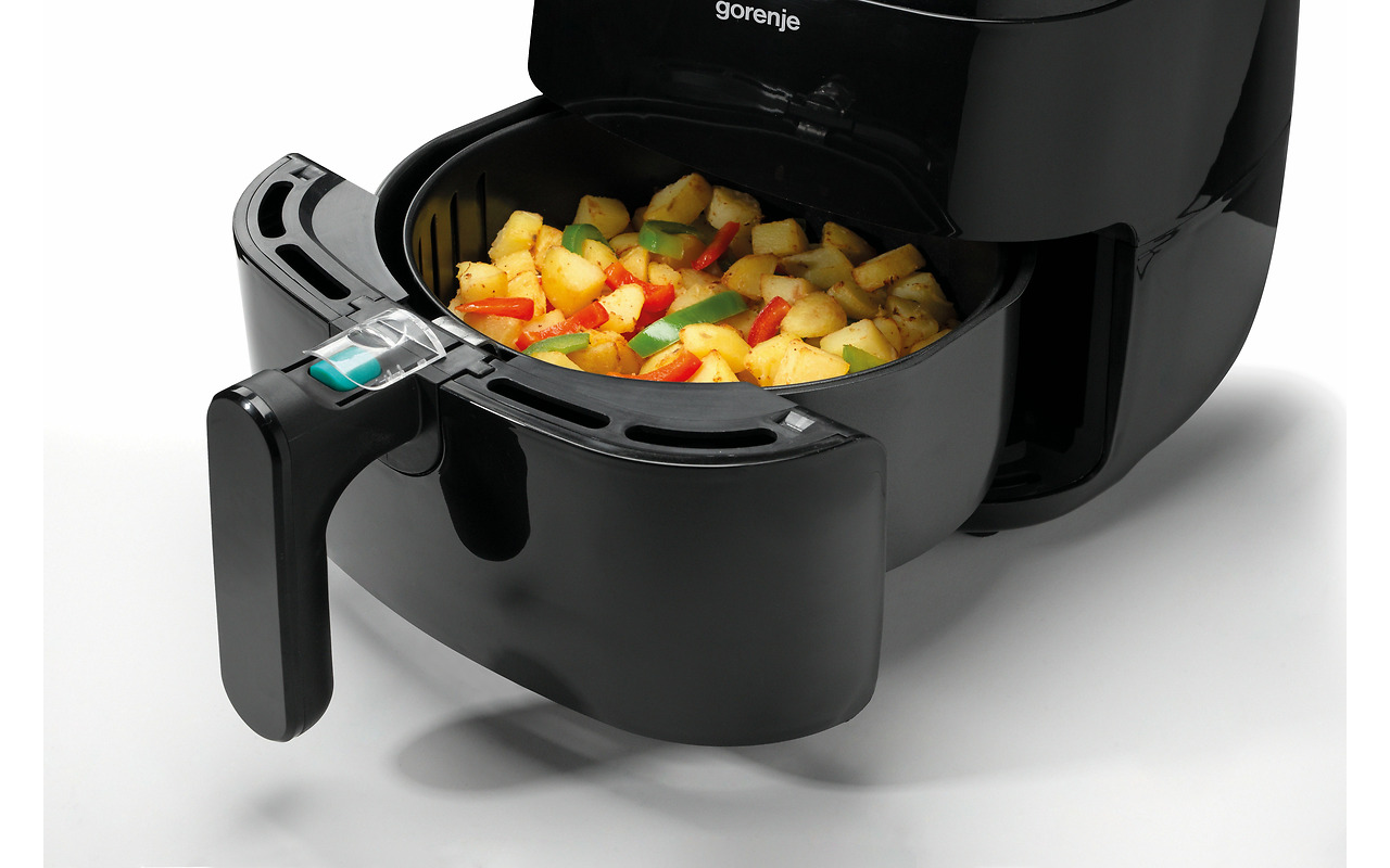 Ilmafritööri, uuni, friteerauskeitin: mikä laite kannattaa valita, jotta vältytään äkillisiltä sähkölaskun nousuilta?