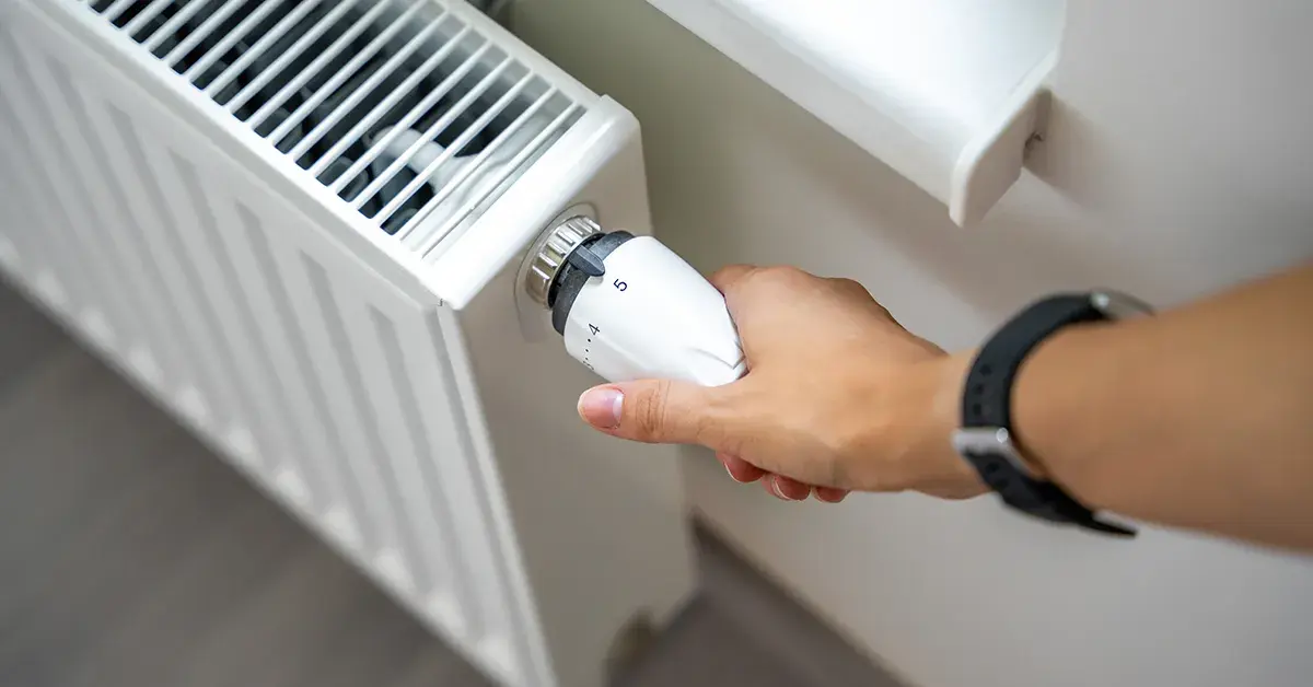 Radiatorilämmitys: insinöörien testaama menetelmä, jonka avulla lämpötilaa voidaan nostaa nopeammin ilman ylimääräisiä energiakustannuksia.