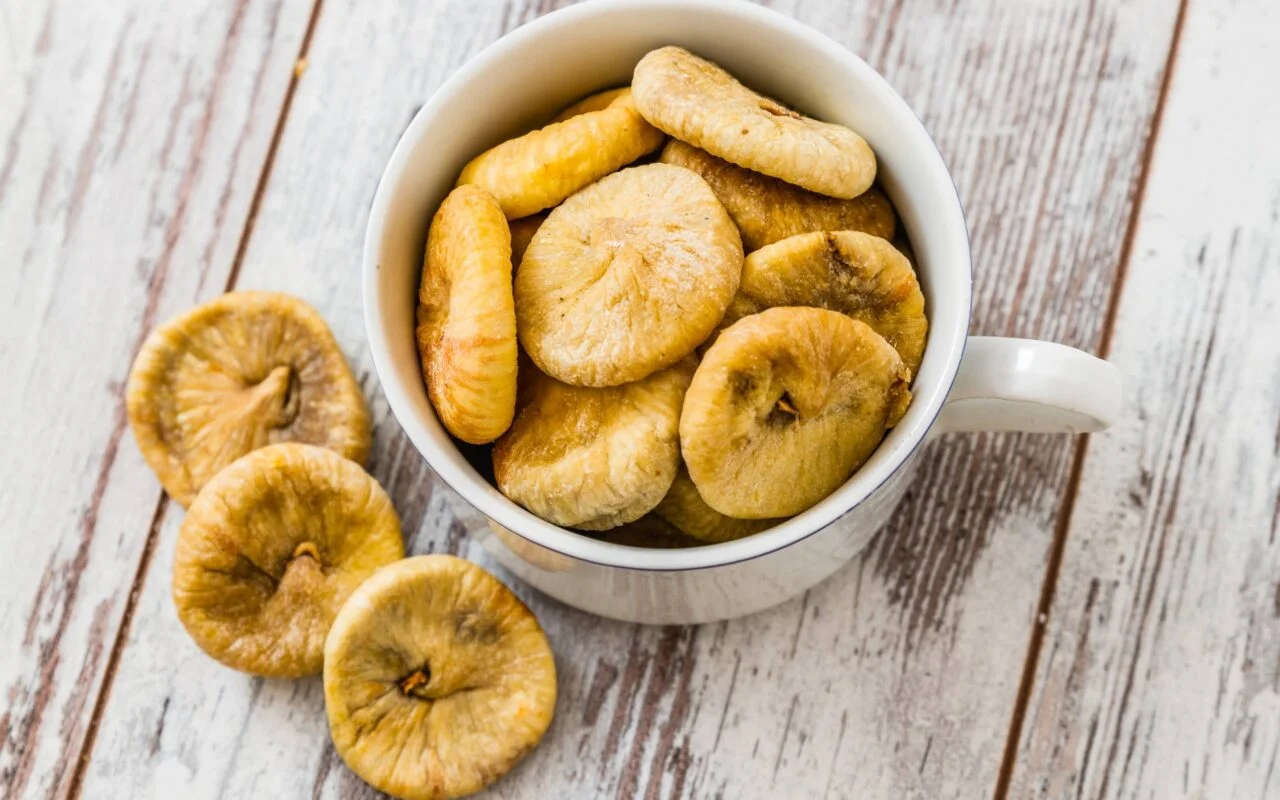 Syö niitä makeisten sijaan. Vain kolme kappaletta päivässä parantaa ulkonäköäsi, ruoansulatusta ja vahvistaa luita.