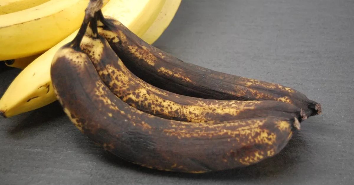 Jos säilytät banaaneja tällä tavalla keittiössä, ne pysyvät tuoreina 26 päivän ajan eivätkä tummu.