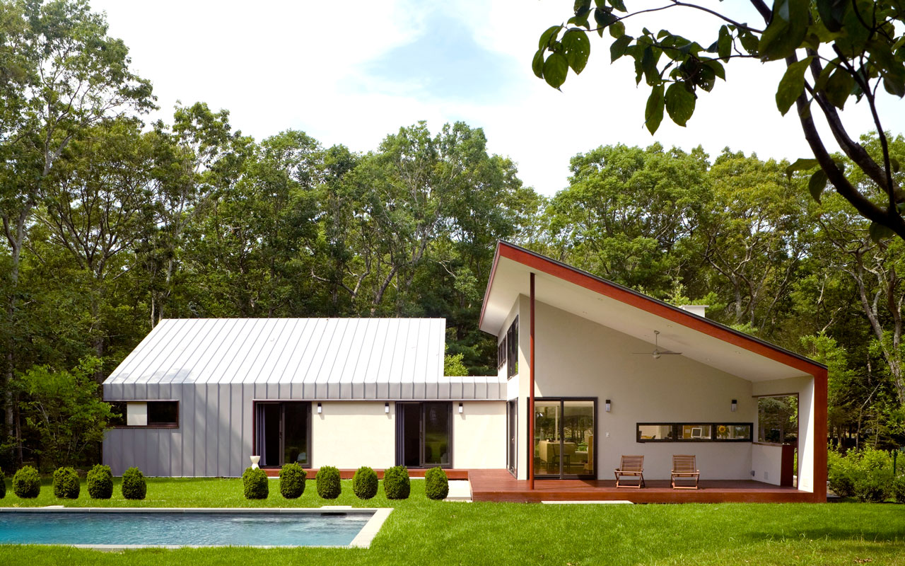 Suomalaiset tutkijat ovat kehittäneet kattoon levitettävän maalin, joka heijastaa 97 % auringonvalosta ja tuottaa jopa 4,7 litraa vettä päivässä.