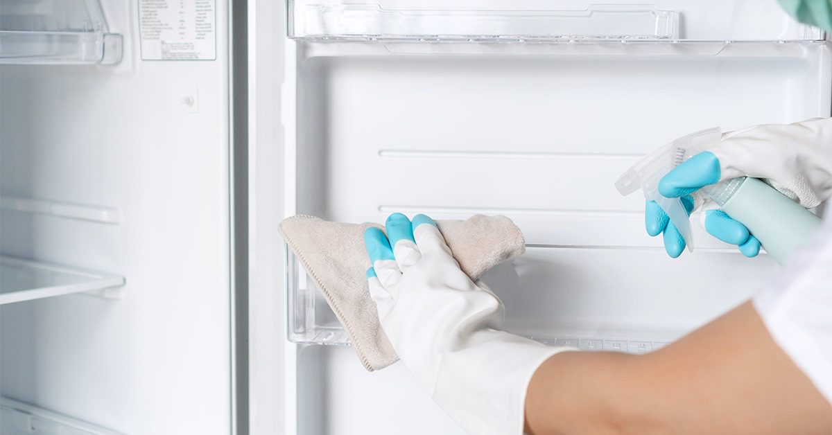 Kuinka usein jääkaappi tulisi puhdistaa? Useimmat ihmiset puhdistavat jääkaappia liian harvoin ja väärin.