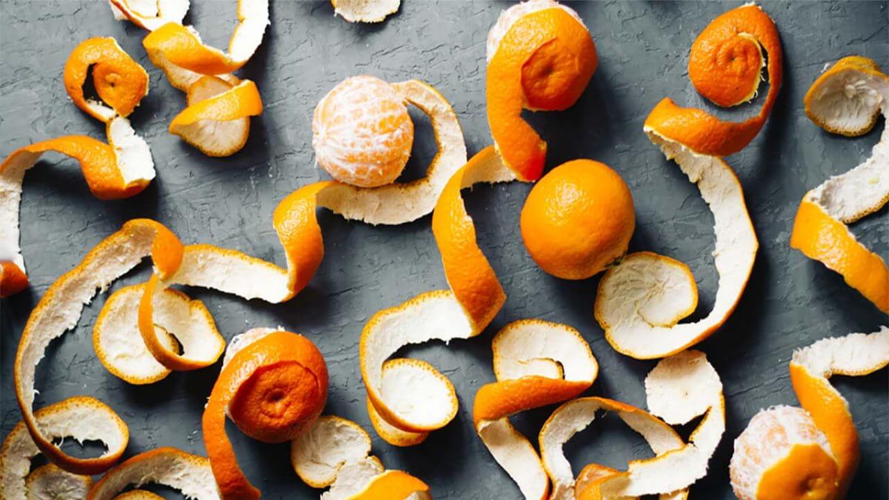 Mandariininkuorien keittäminen mintun kanssa: miksi se on suositeltavaa ja miksi se on hyödyllistä