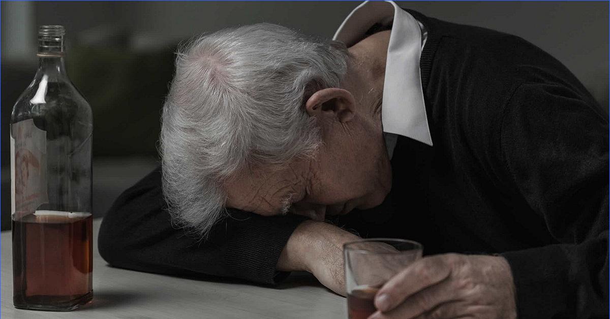 Neurologi Richard Restak: ”Jos olet 65-vuotias tai vanhempi, suosittelisin luopumaan kokonaan alkoholista.”