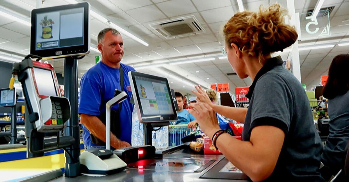 Keskustelu Lidlin uusista kassajärjestelmistä: ”En tee töitä ilmaiseksi”