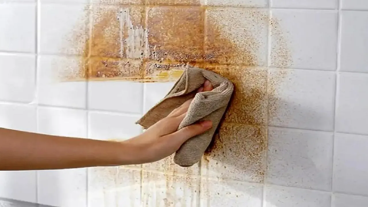 Keittiön laattojen syväpuhdistus: menetelmä, jolla poistetaan pinttynyt rasva ja palautetaan kiilto yhdellä kertaa