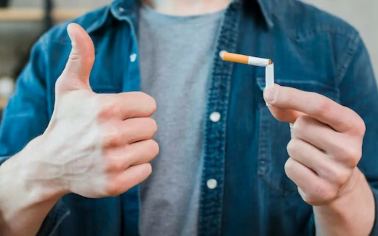 5 kotikonstia tupakan hajun poistamiseksi vaatteista