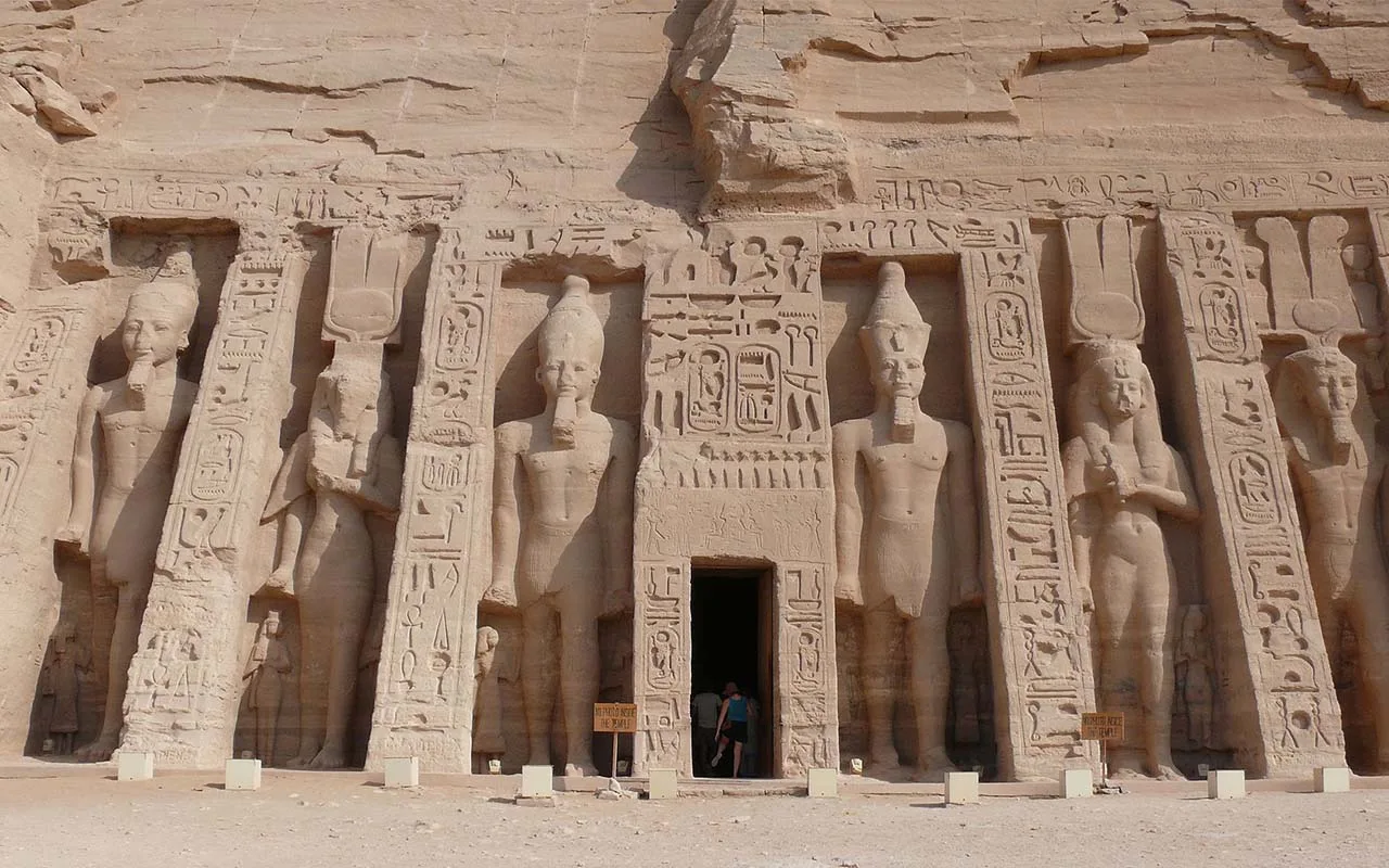 Arkeologinen maanjäristys: tutkijat selvittävät 4000 vuotta vanhan salaisuuden, joka liittyy muinaisen Egyptin suurimpaan temppeliin