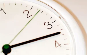 Työlainsäädännön uudistus: mikä on ”työtuntipankki” ja miten sitä sovelletaan muissa maissa