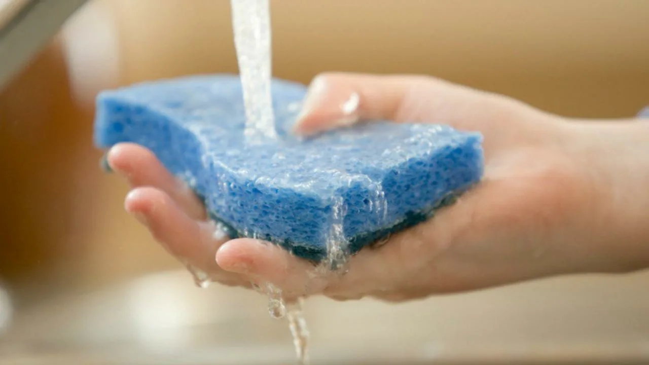 Mitä astianpesuaineiden värit tarkoittavat: se on tärkeää, mutta harvat tietävät siitä