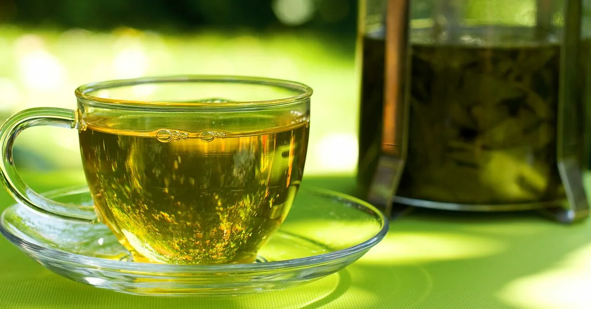 Miksi vihreä tee on niin hyödyllistä: ravitsemusterapeutit paljastavat salaisuuden