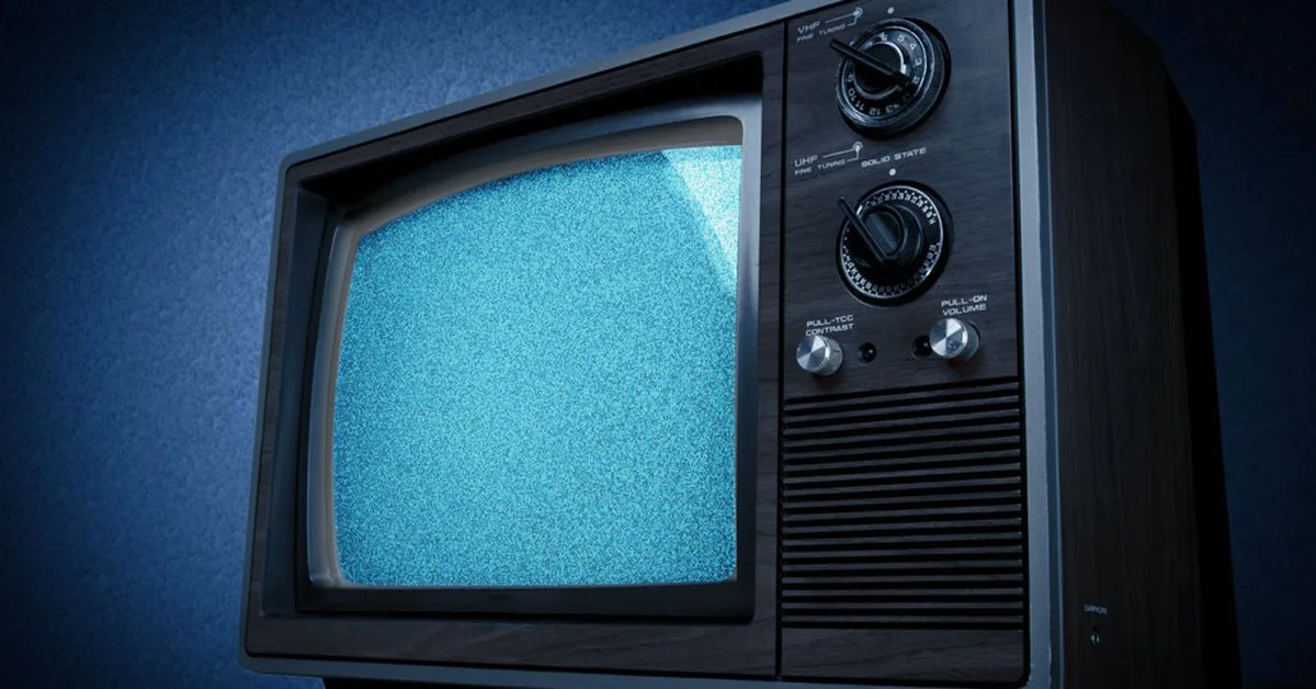 Vanhojen televisioiden uusi trendi: niitä ei enää heitetä pois, vaan ne muutetaan uusiksi kodin laitteiksi.