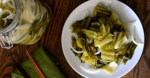 Se on rapeaa ja sisältää runsaasti vitamiineja, jotka vahvistavat immuunijärjestelmää. Se myös edistää ruoansulatusta, puhdistaa elimistöä ja tukee sydämen toimintaa.