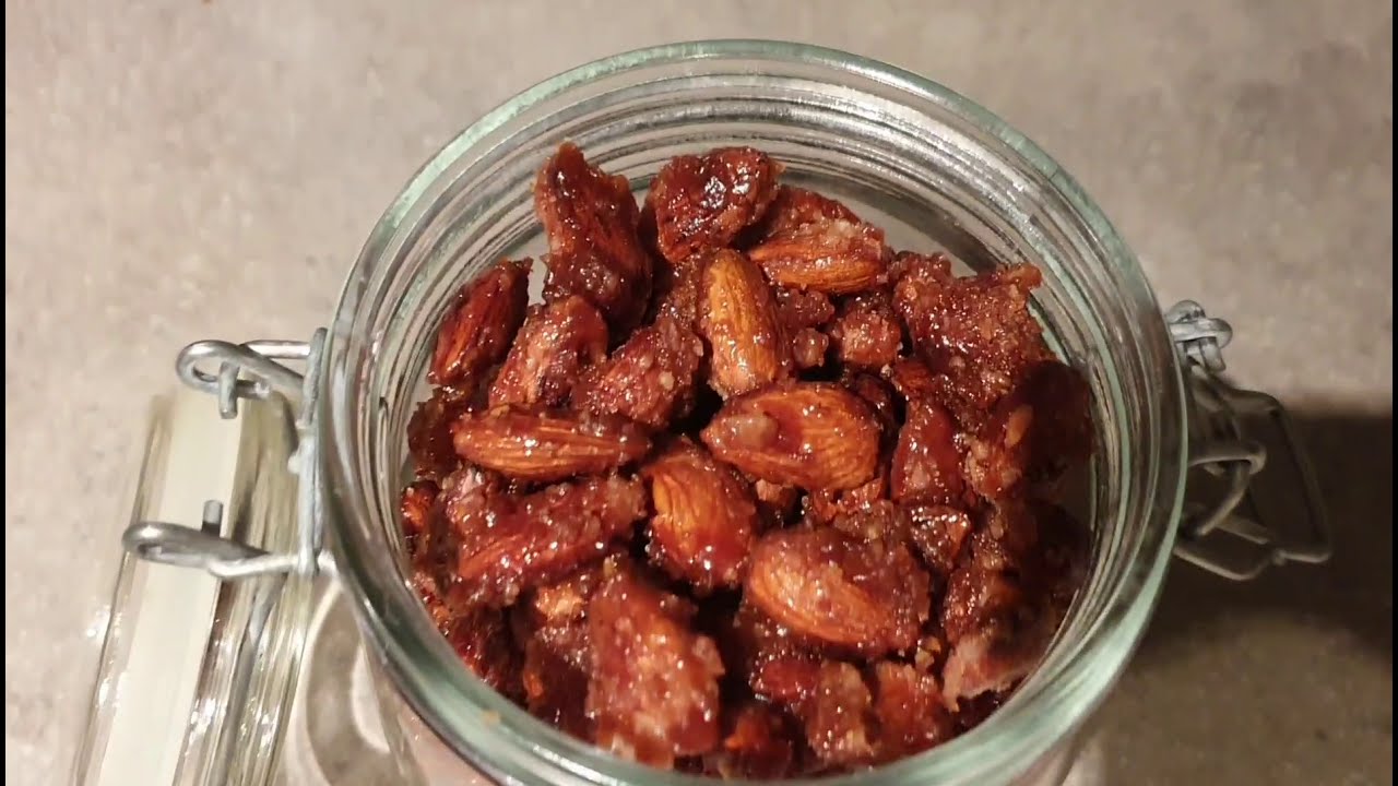 Paahdettu manteli: näin helppoa on valmistaa tämä klassinen ruokalaji friteerauskeittimessä.