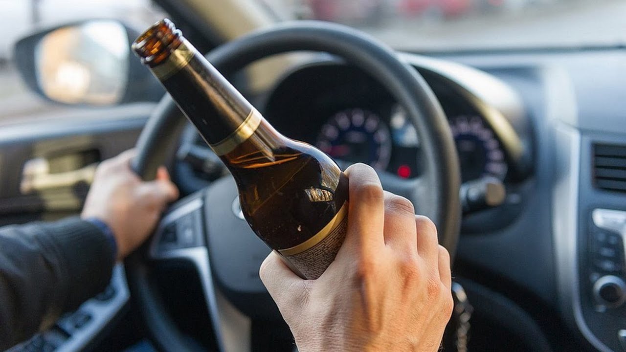 Tuomari päätti karkottaa Suomesta Ecuadorin kansalaisen, joka oli tuomittu rattijuopumuksesta ja ajamisesta ilman ajokorttia: hän oli hakenut oleskelulupaa, koska hänellä oli kaksi alaikäistä lasta.