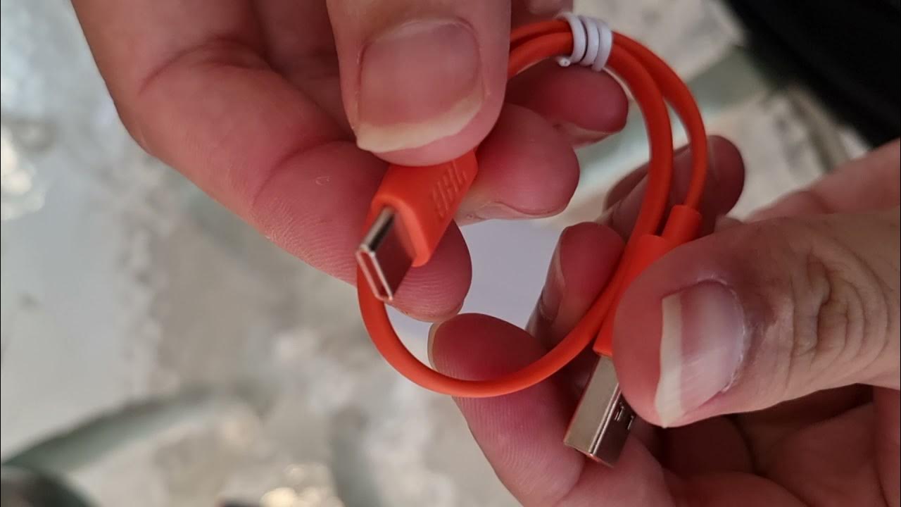 Mitä oranssi USB-portti tarkoittaa?