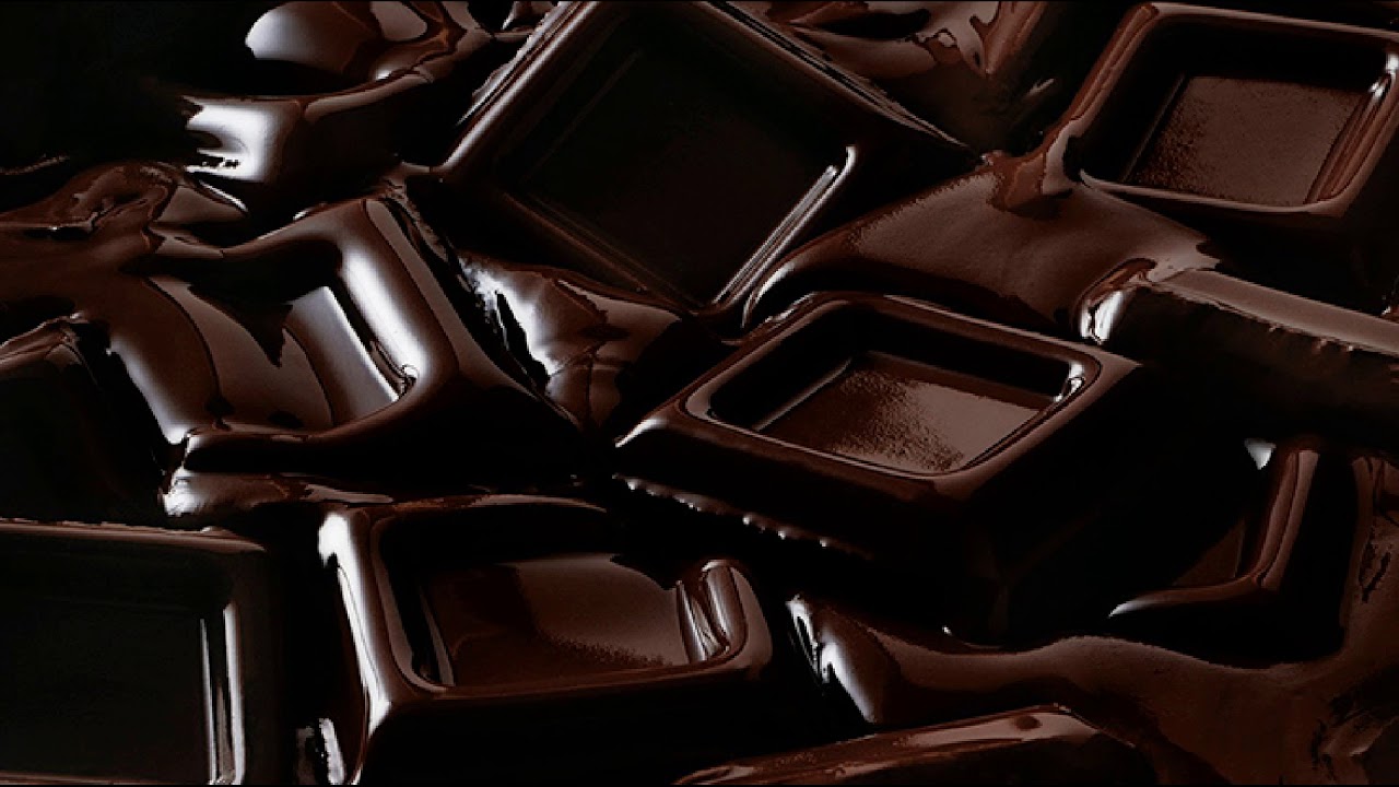 Syö sitä suklaapatukoiden sijaan. Ostamme sitä harvoin, mutta se suojaa sydäntä ja parantaa mielialaa.