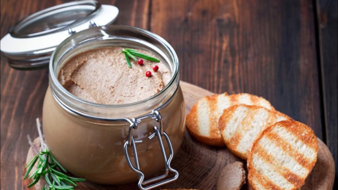 Kotitekoinen patee: kuinka valmistaa tämä resepti helposti ja ilman ylimääräistä natriumia