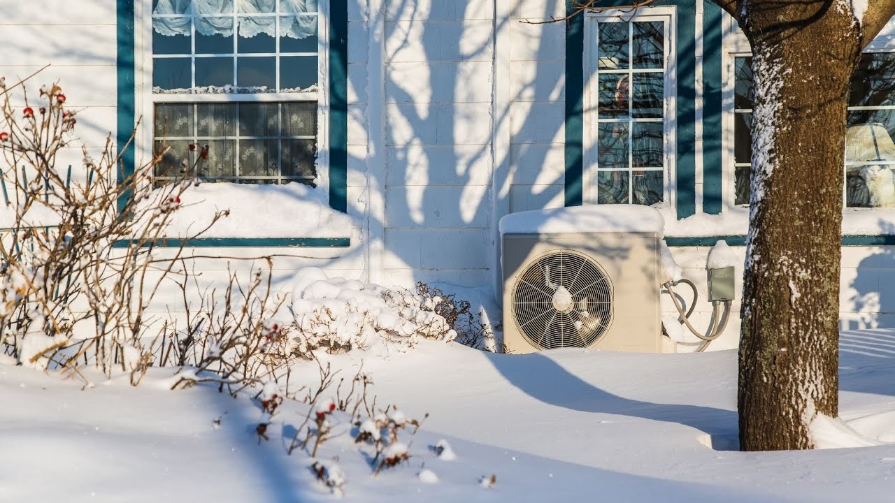 Pitääkö ilmastointilaite peittää talvella? Kysyin asiaa lämmitys-, ilmanvaihto- ja ilmastointijärjestelmien asiantuntijalta.