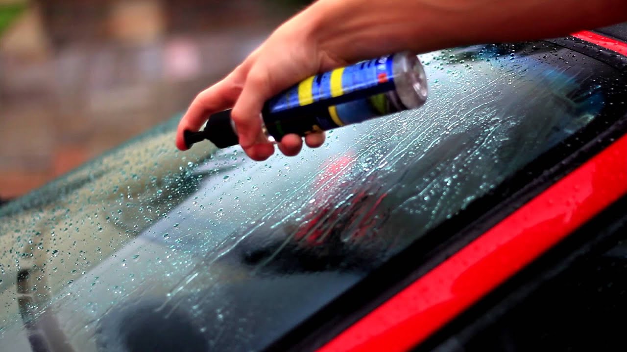 Ei enää aamuisia jäänpoistoja: tämä jäänpoistospray maksaa alle 4 euroa Amazonissa.