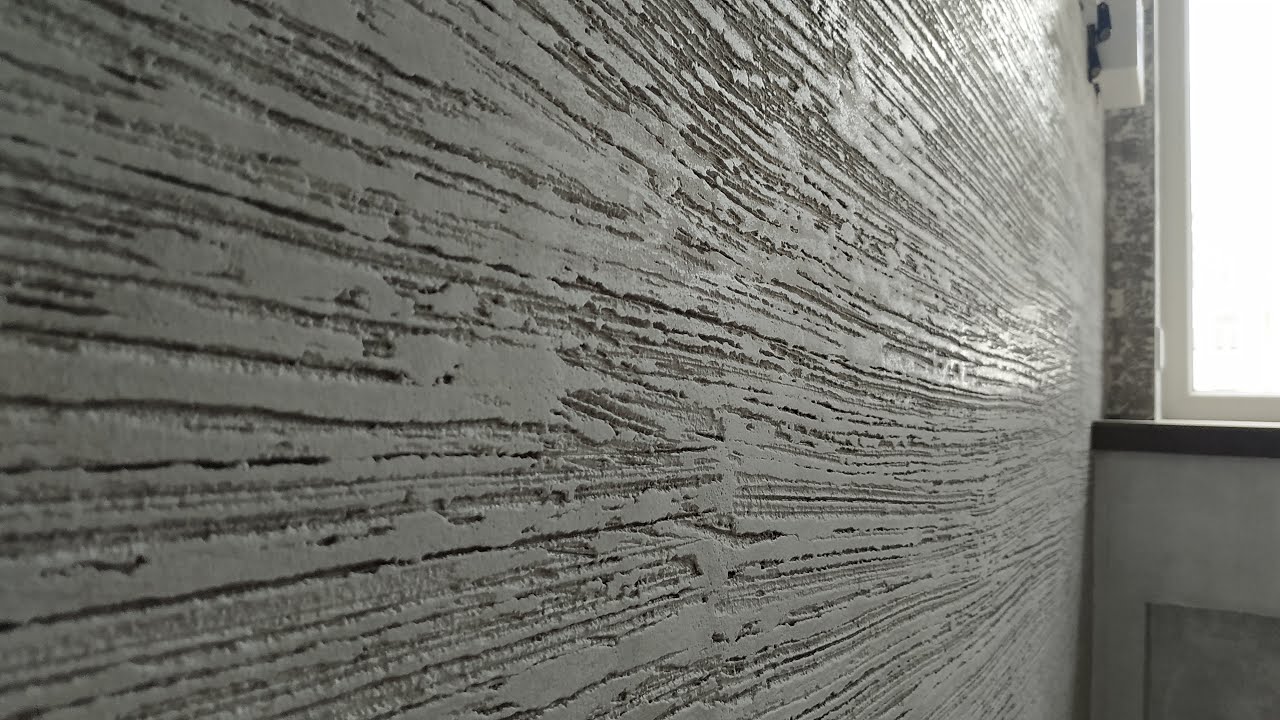 Sementin ja lakan sekoittaminen tuottaa tehokkaan kotitekoisen maalin, joka uudistaa vanhan betonin, peittää tahrat jo ensimmäisellä levityksellä, kuivuu 8 tunnissa, ei kuoriudu ja tarjoaa kestävän, pitkäikäisen pinnoitteen.