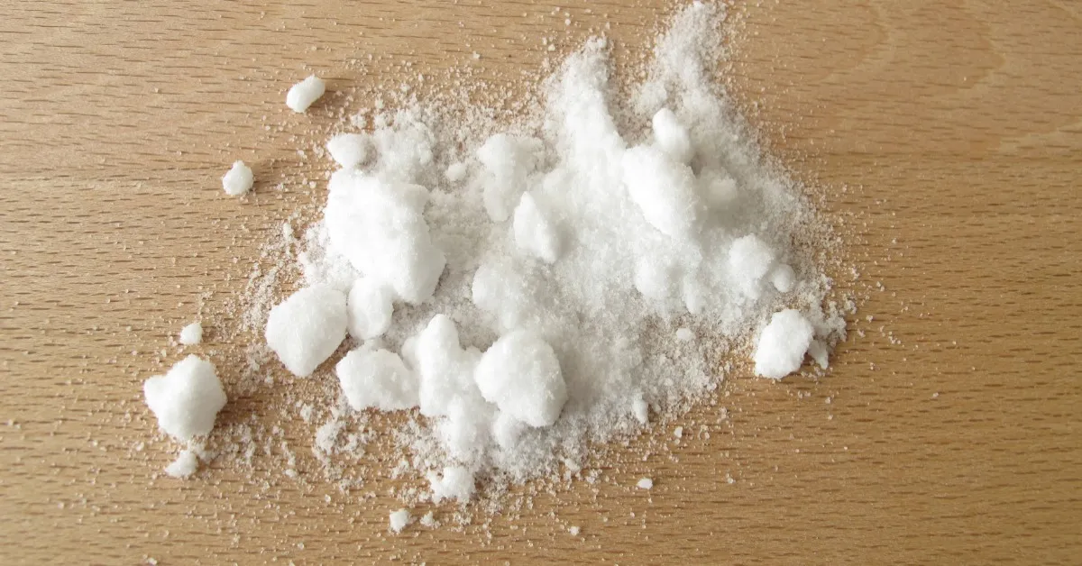 Ruokasoodan ja valkoisen saippuan sekoittaminen: miksi se on suositeltavaa ja mitä hyötyä siitä on