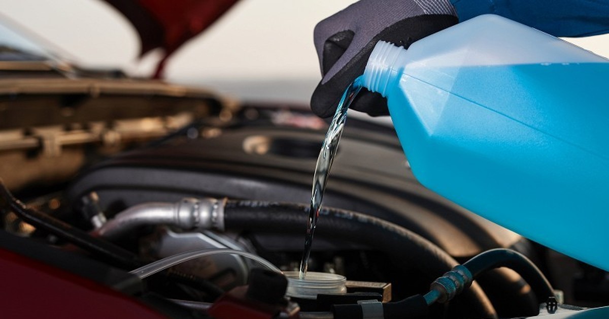 Onko kesäinen lasinpesuneste jäätynyt? On olemassa hyvä keino ratkaista tämä ongelma nopeasti.