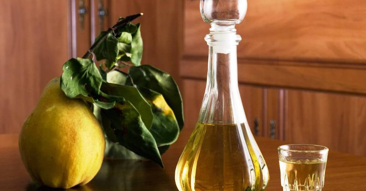 Kuinka valmistaa täydellinen kvittenlikööri? Mihin nämä hedelmät sopivat parhaiten?