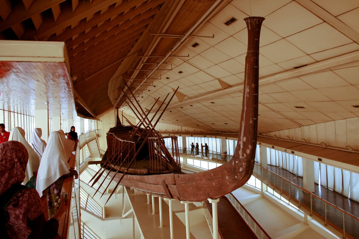 Suuri Egyptin museo elvyttää hautausveneen, joka oli piilossa 4500 vuoden ajan