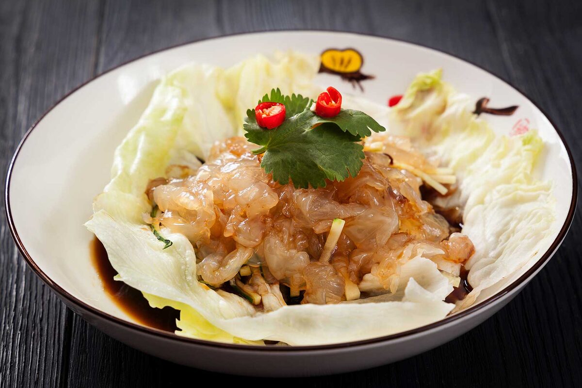 Se on syötävä, vaikka kaikki luulevatkin, että se on mahdotonta. Se on proteiinipitoinen ja maistuu parhaiten kastikkeessa.