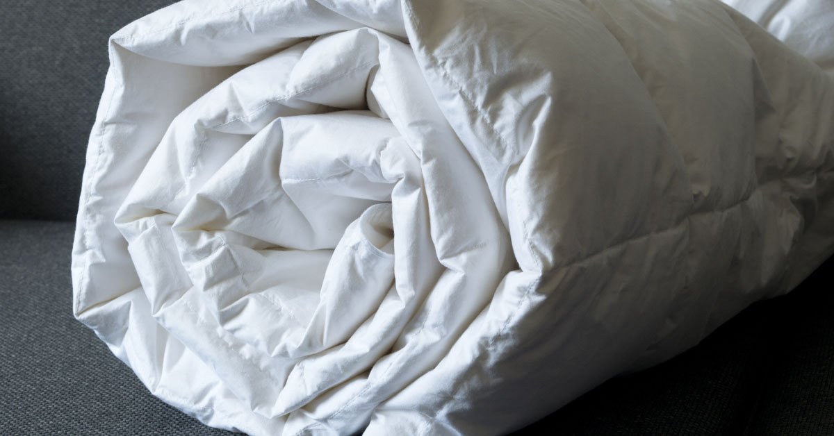 Jos teet näin, voit pestä suuren peiton pesukoneessa. Pesun jälkeen se on pehmeä ja tuoksuu hyvältä. Peiton pesu pesukoneessa