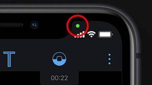 Vihreä piste matkapuhelimen kulmassa voi aiheuttaa ongelmia epäsuotuisalla hetkellä.
