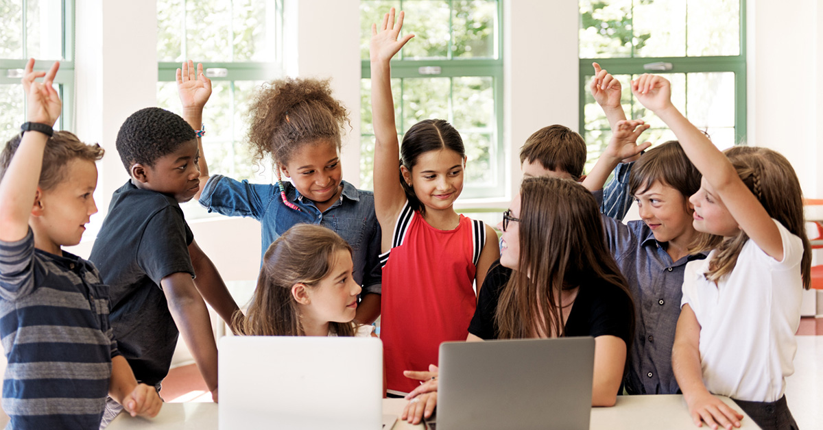 ”Tyttäreni opiskeli neljä vuotta Montessori-koulussa, ja nyt hän tarvitsee yksityisopetusta kuroakseen umpeen oppimisen viivästymän.”