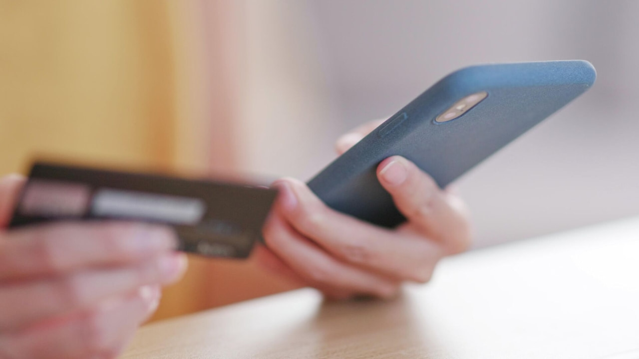 Neljä päivää ilman pankkisiirtoja: miksi joulukuun lopussa ei voi tehdä transaktioita