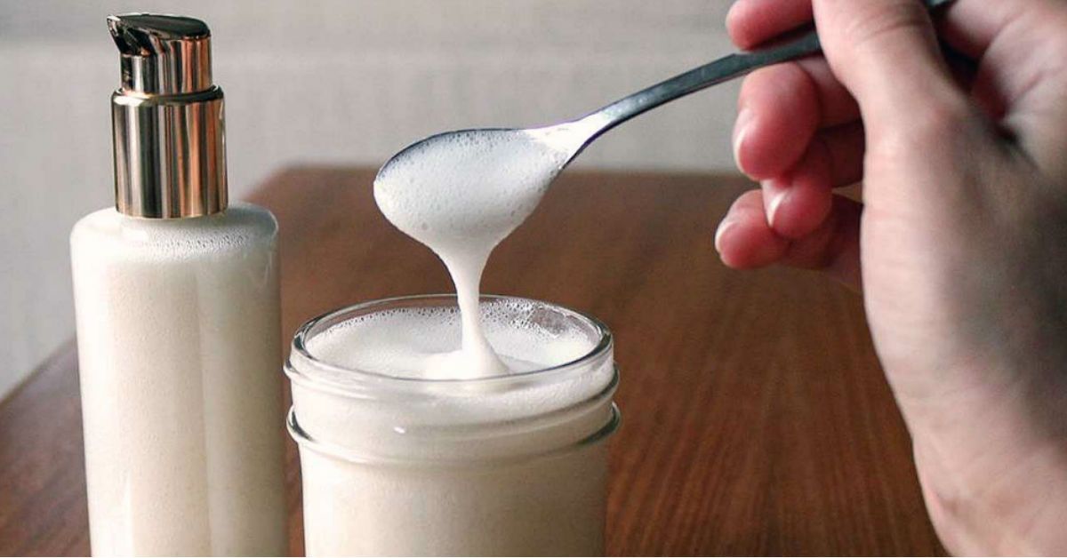 Lisää ripaus shampooseen, niin hiuksesi pysyvät raikkaina viikon ajan – yksinkertainen keittiöaine.