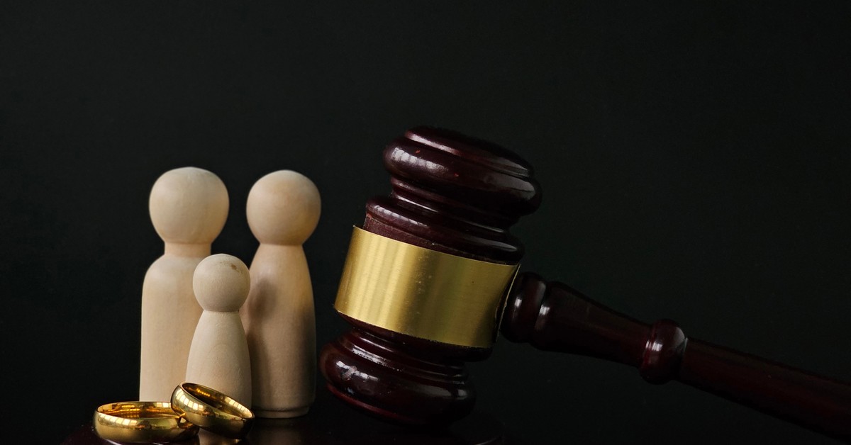 Tuomioistuin velvoitti eläkeläisen lopettamaan elatusavun maksamisen 26-, 27- ja 37-vuotiaille lapsilleen.