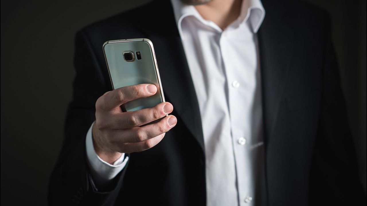 Säännöllinen käyttö: tämä asetus vapauttaa puhelimesi muistin.