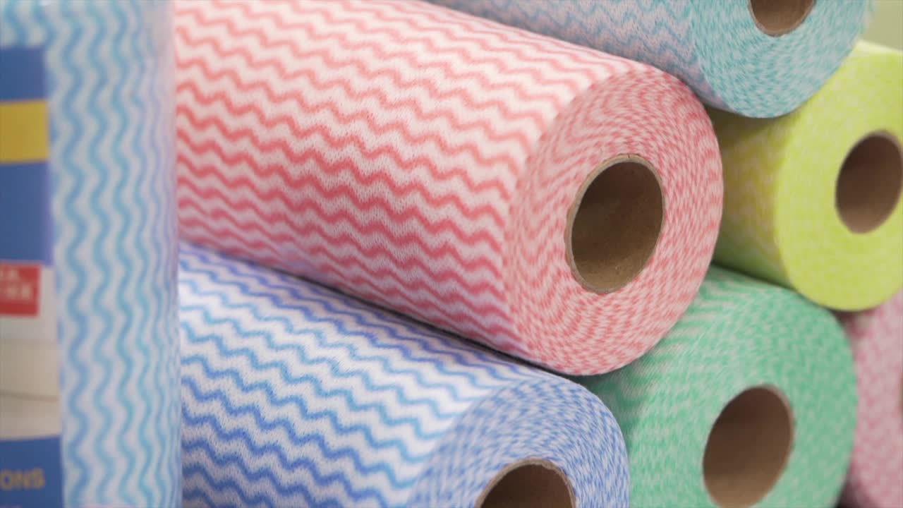 Keittiöpyyhkeet jäävät historiaan: uusi, taloudellisempi keksintö valloittaa kodit